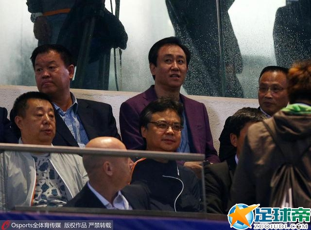 开幕式以美轮美奂的灯光秀、多元化的内容和多样化的表现形式，充分彰显怀柔区;科创怀柔;逐梦光影的办节宗旨